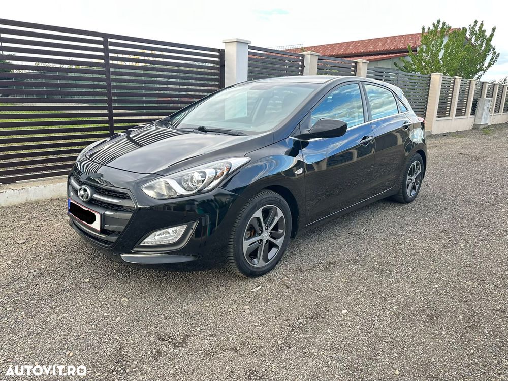 Hyundai i30 1.6 CRDI Comfort - 1