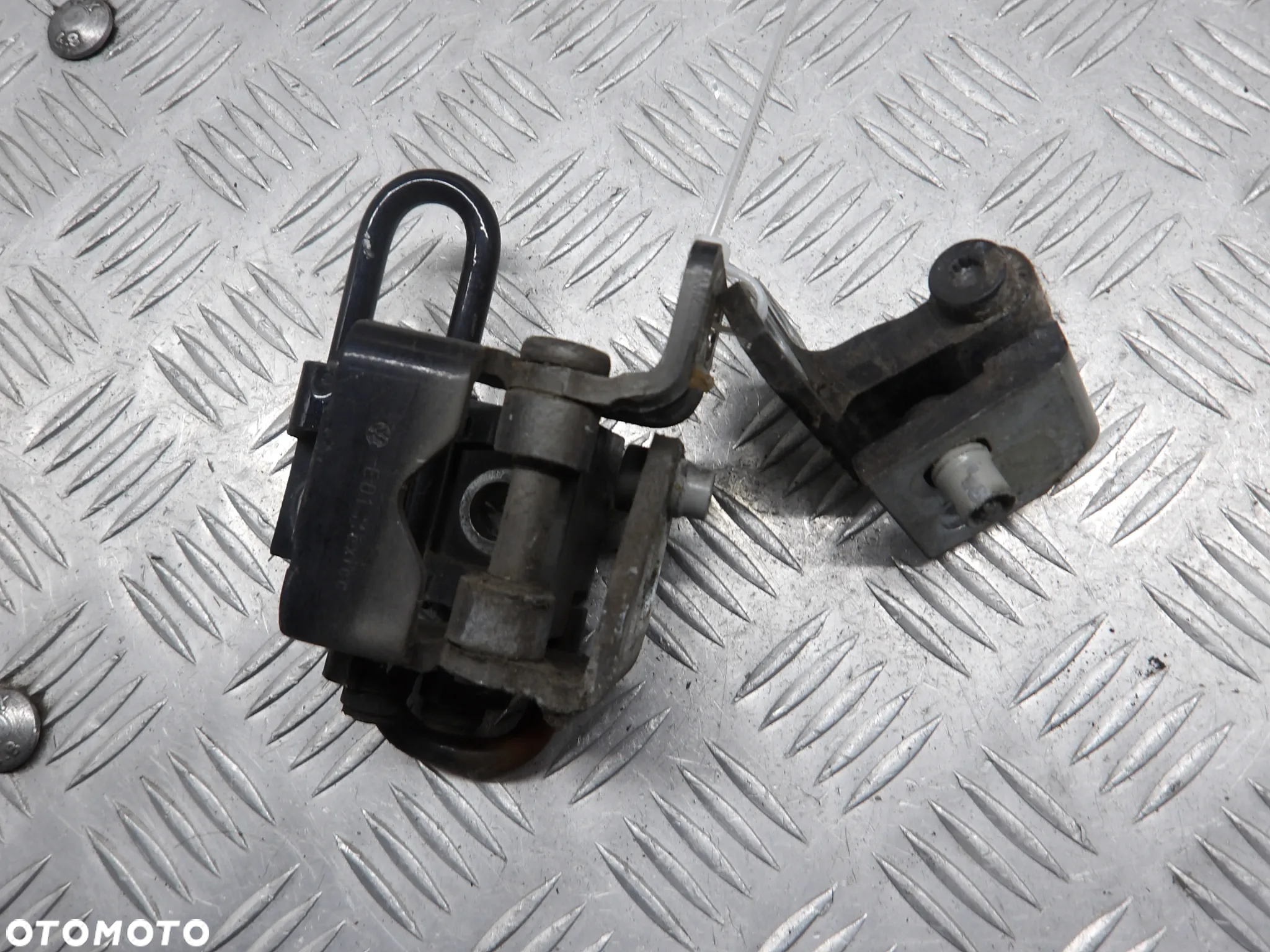 VW JETTA V 05-10 ZAWIAS DRZWI PRAWY LEWY PRZÓD TYŁ - 5