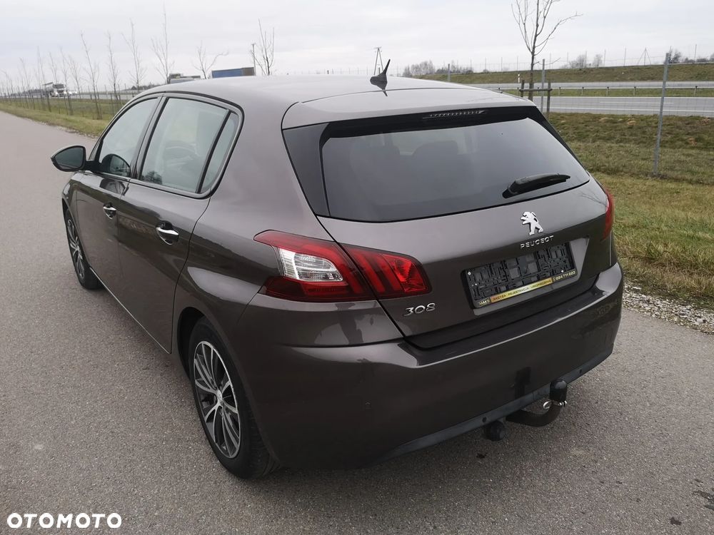 Peugeot 308 125 THP Allure - 4