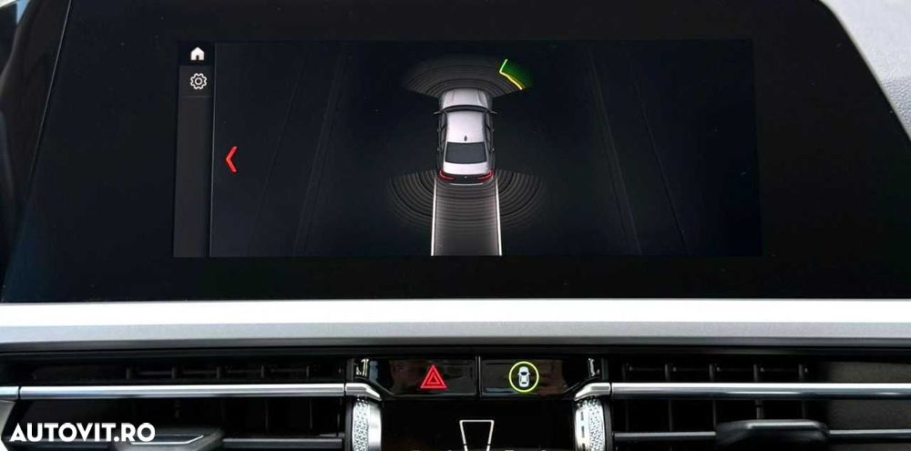 BMW Seria 3 320i AT - 26