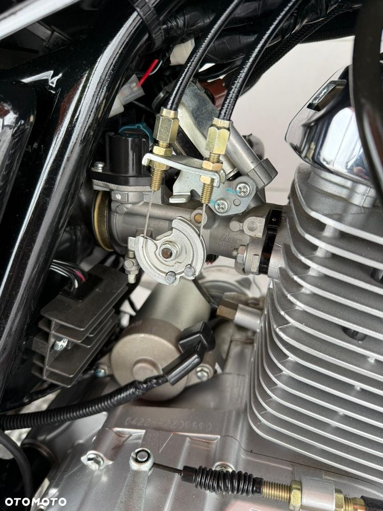 Suzuki Marauder - 16