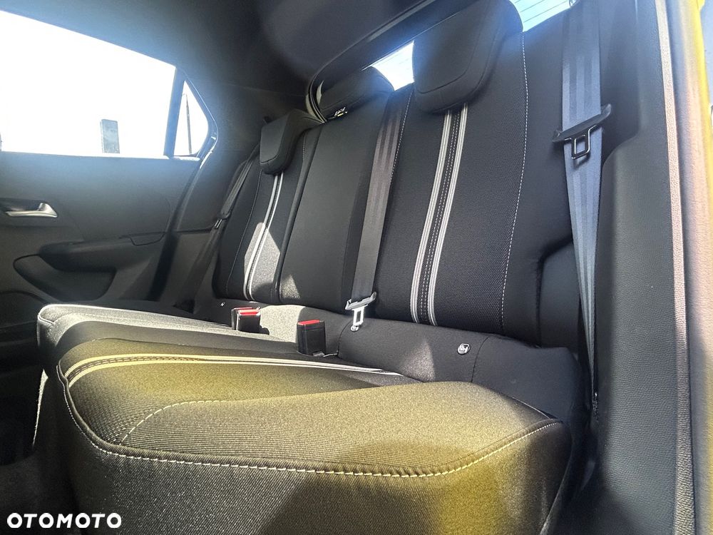 Opel Corsa 1.2 GS S&S - 10