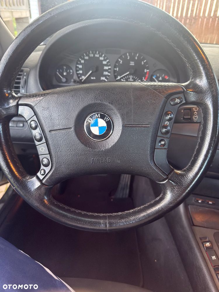BMW Seria 3 - 10