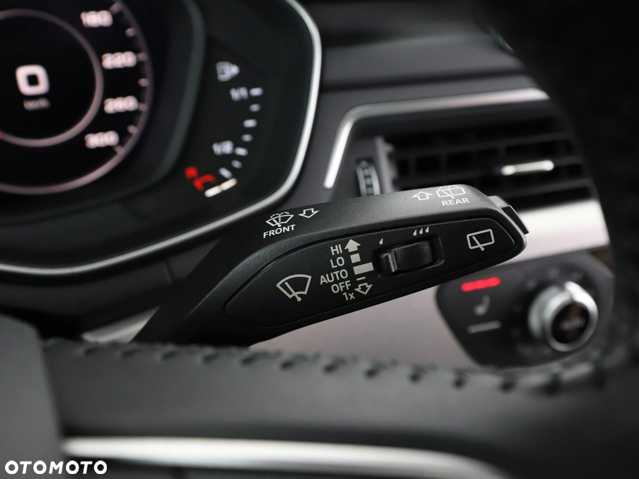 Audi A4 2.0 TDI Design - 27