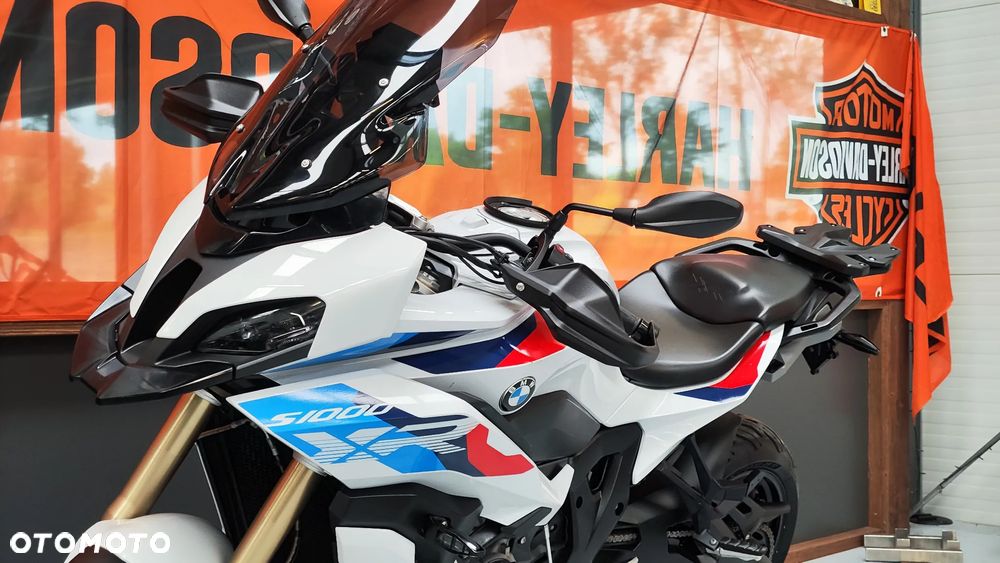 BMW XR - 19