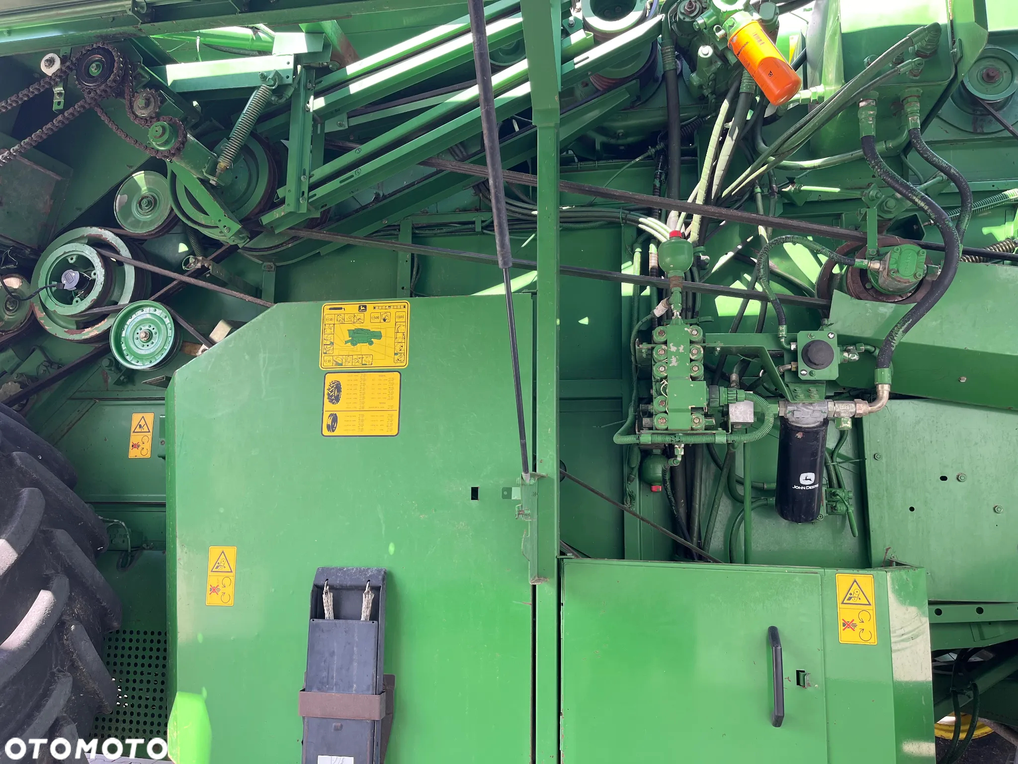 John Deere 2256 - 6