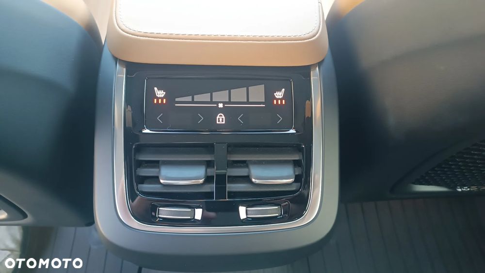 Volvo XC 90 B5 D AWD Ultimate Bright 7os - 12