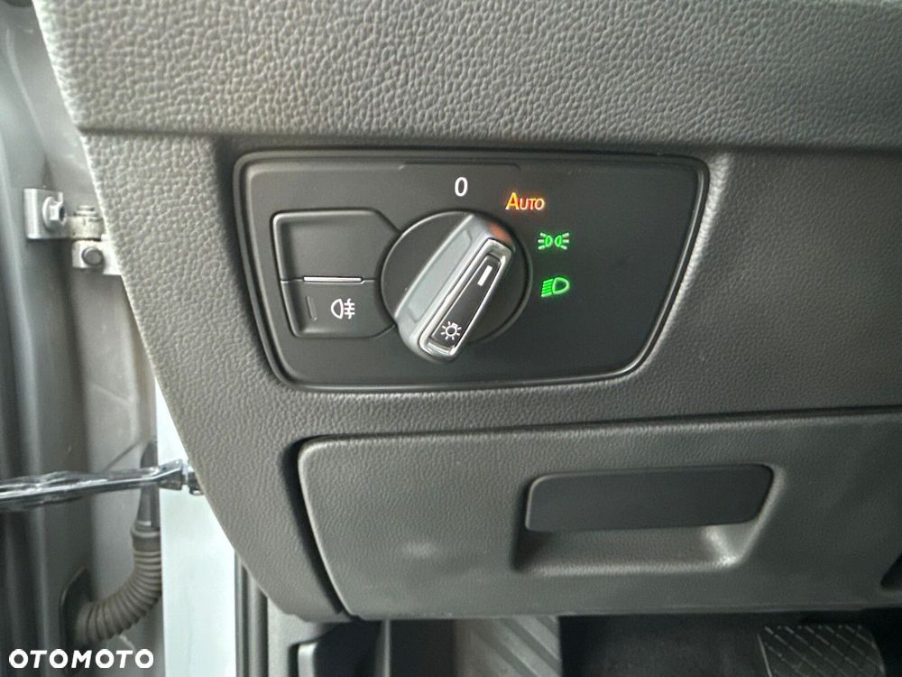 Volkswagen Passat Variant 2.0 TSI Business DSG - 21