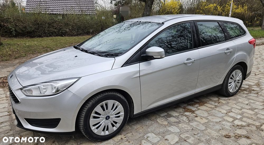 Ford Focus 1.6 SYNC Edition - 2