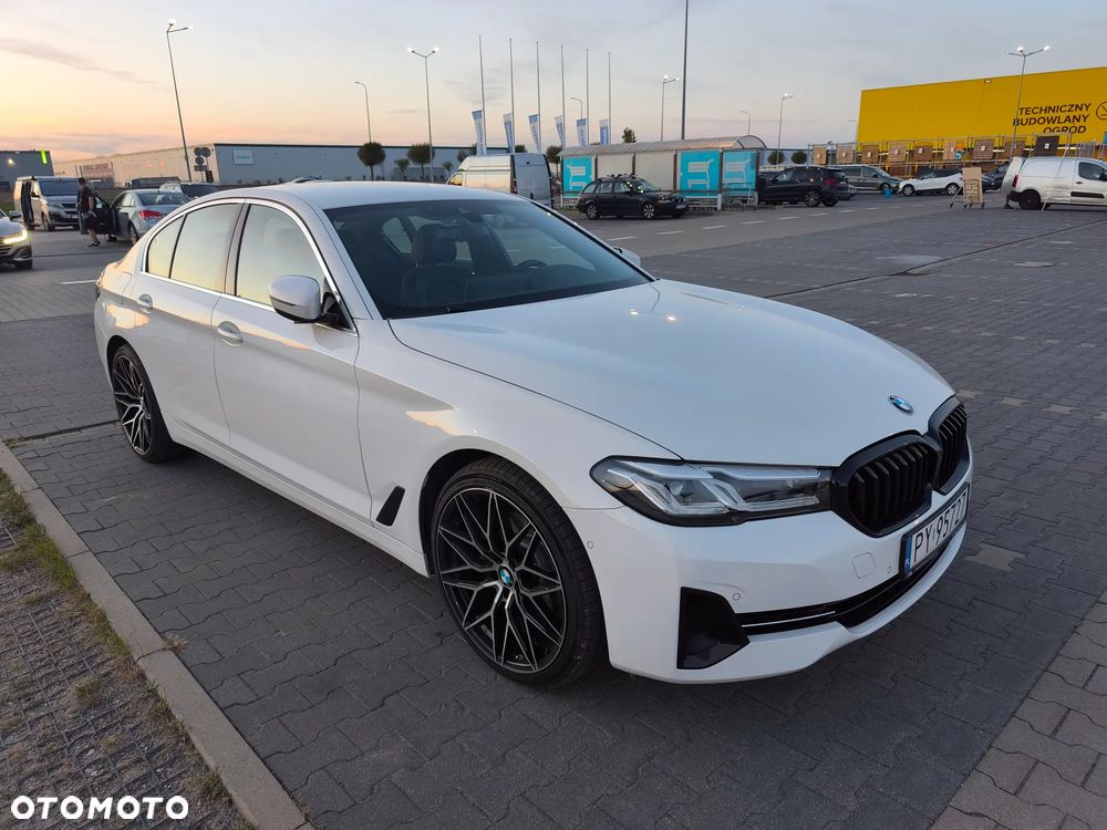 BMW Seria 5 518d mHEV - 2
