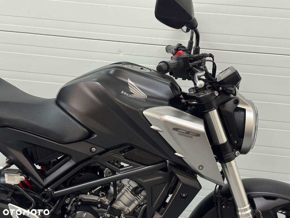 Honda CB - 11