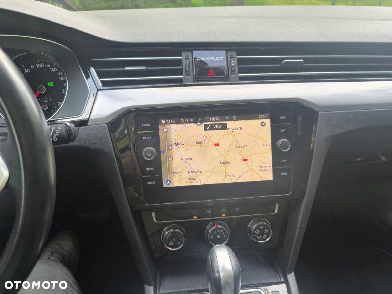 Volkswagen Passat 2.0 TDI EVO Business DSG - 37