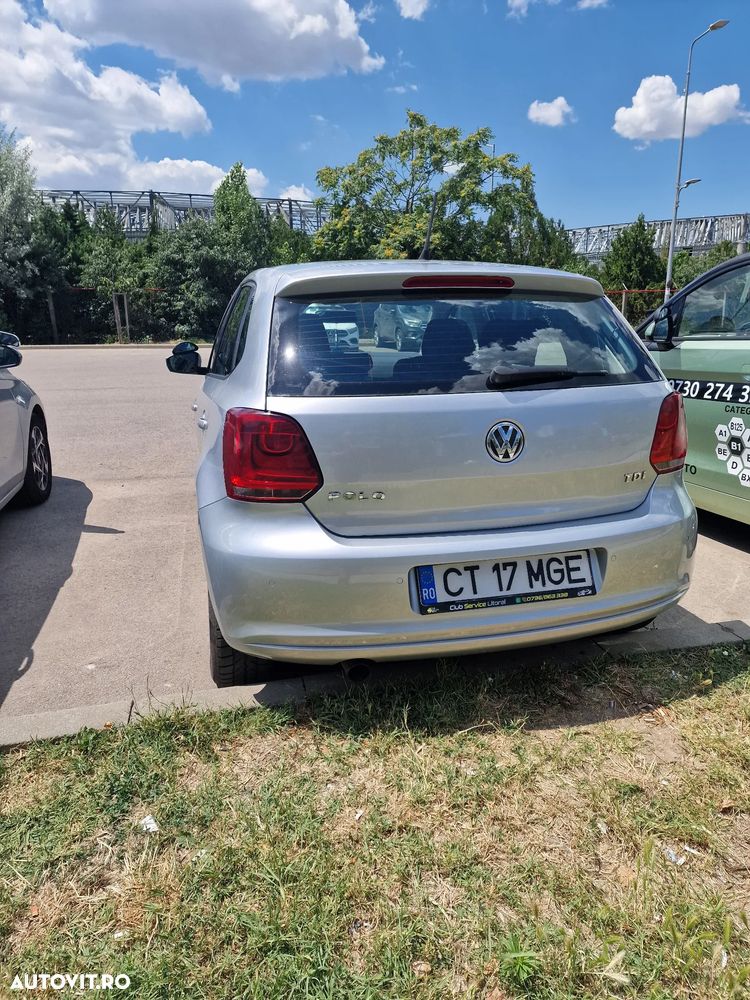 VOLKSWAGEN Polo 2010 — imagine 3