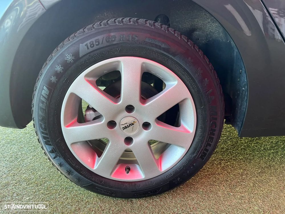 Peugeot 208 1.6 BlueHDi Style - 9