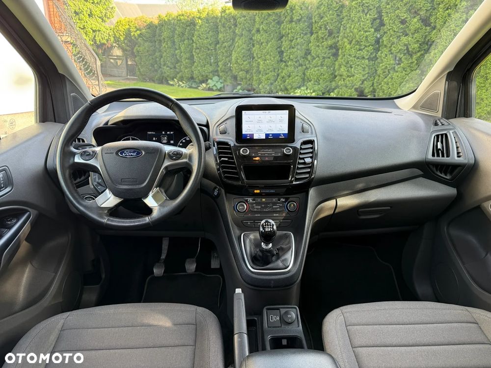 Ford Tourneo Connect Grand - 11