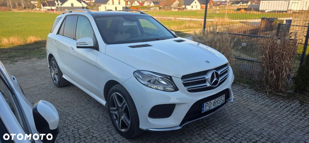 Mercedes-Benz GLE - 1