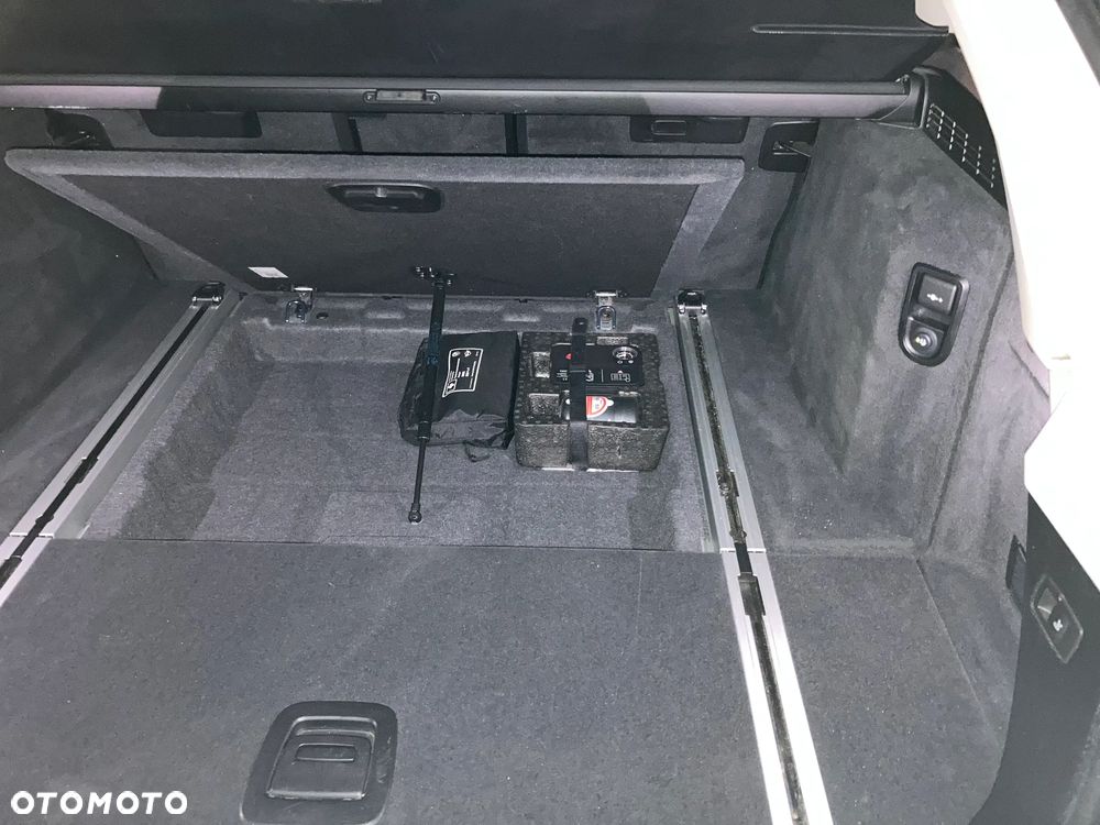 BMW Seria 5 520d - 13