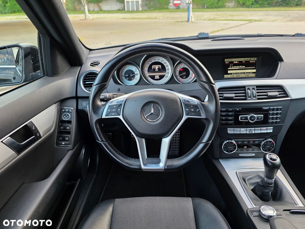 Mercedes-Benz Klasa C - 22