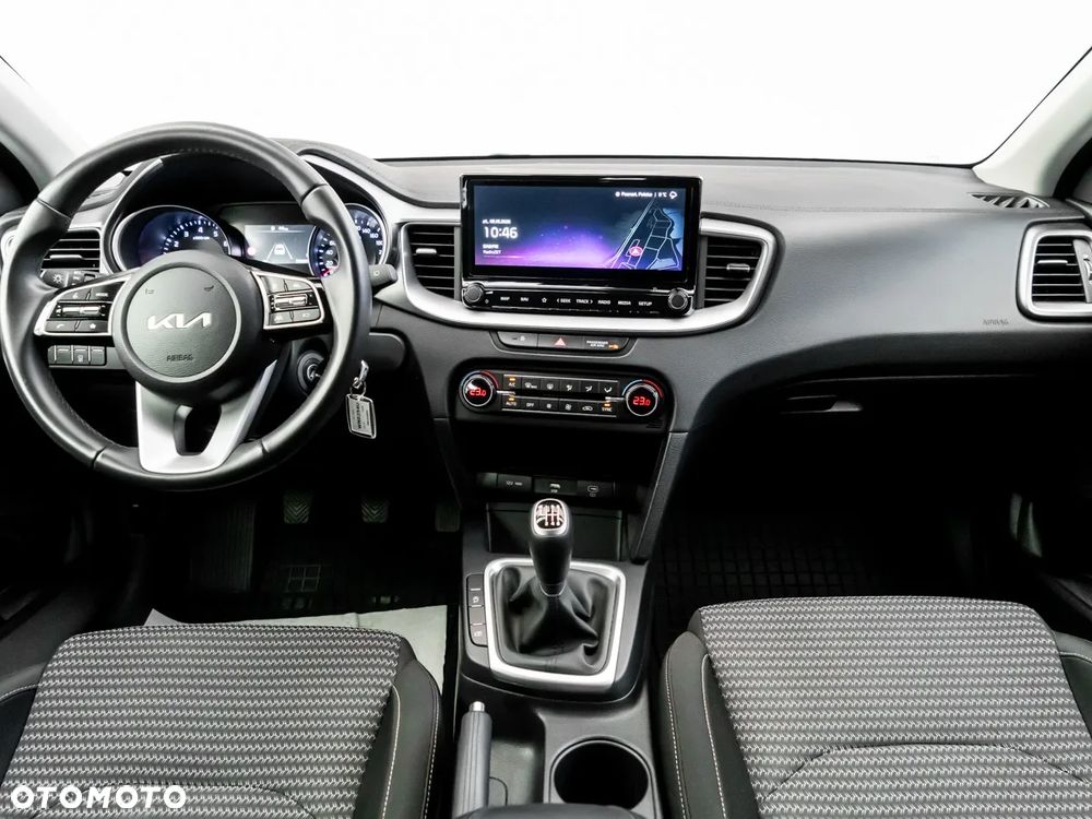 Kia Ceed 1.5 T-GDI M - 19