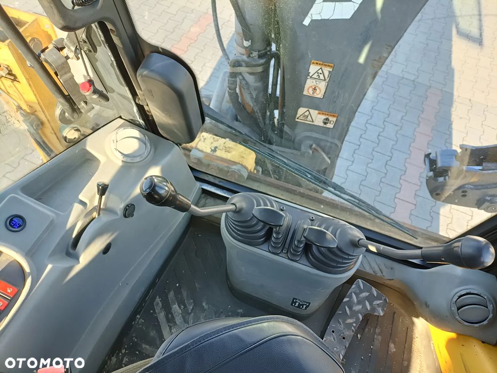 Volvo BL71 - 7