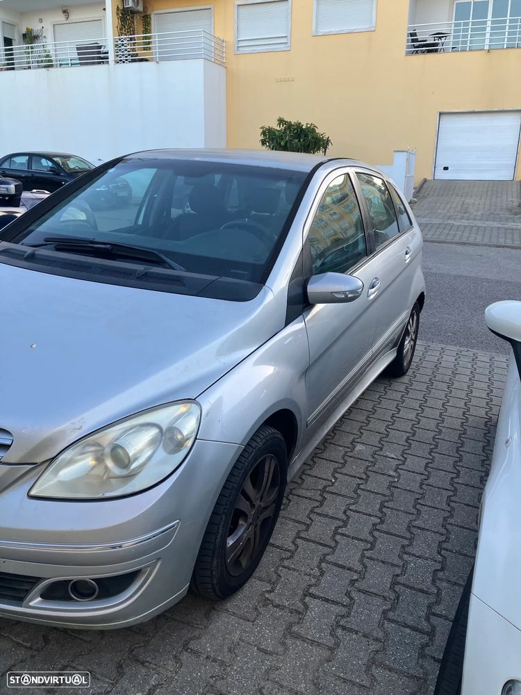 Mercedes-Benz B 150 Standard - 1