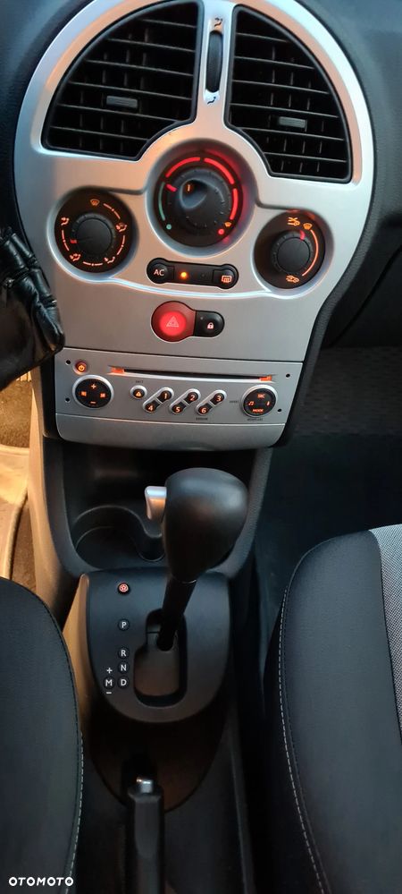 Renault Modus 1.6 16V Night&Day - 27