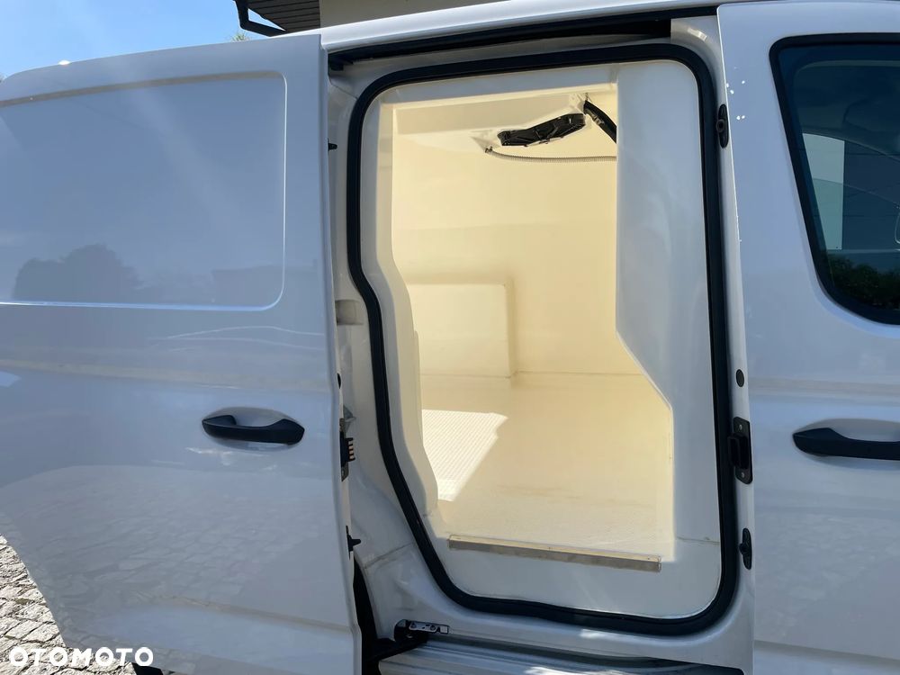 Volkswagen Caddy - 9