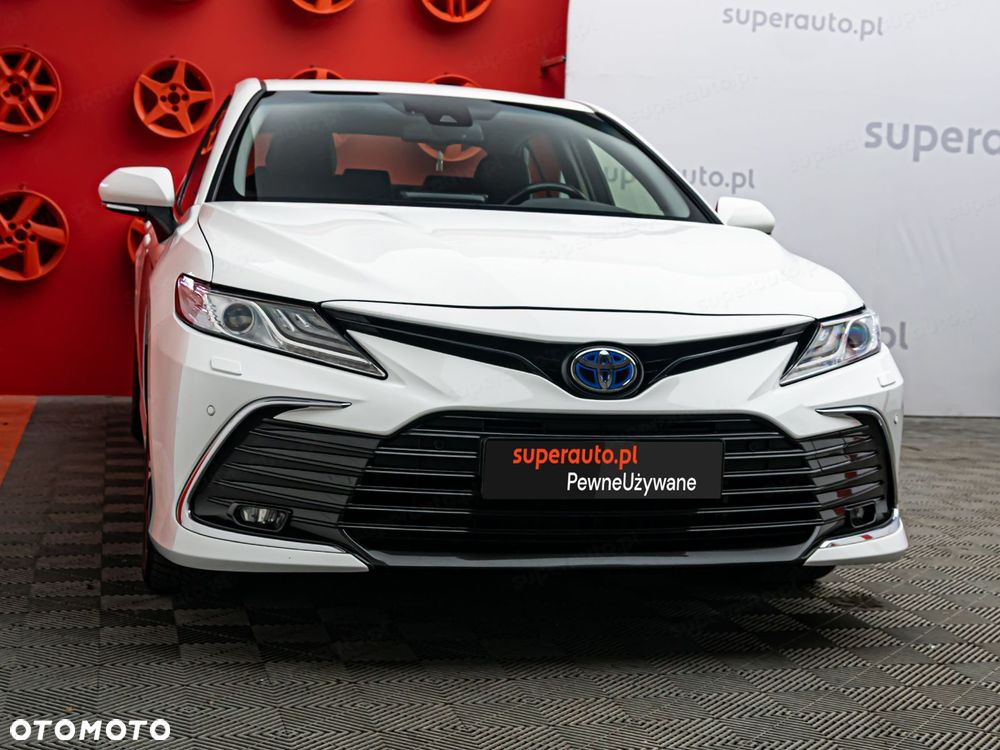Toyota Camry 2.5 Hybrid Executive CVT - 28
