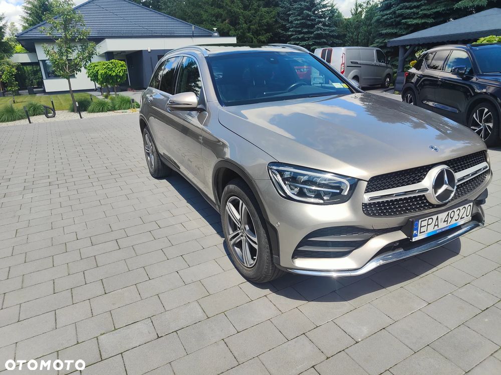 Mercedes-Benz GLC 300 4Matic 9G-TRONIC AMG Line - 1
