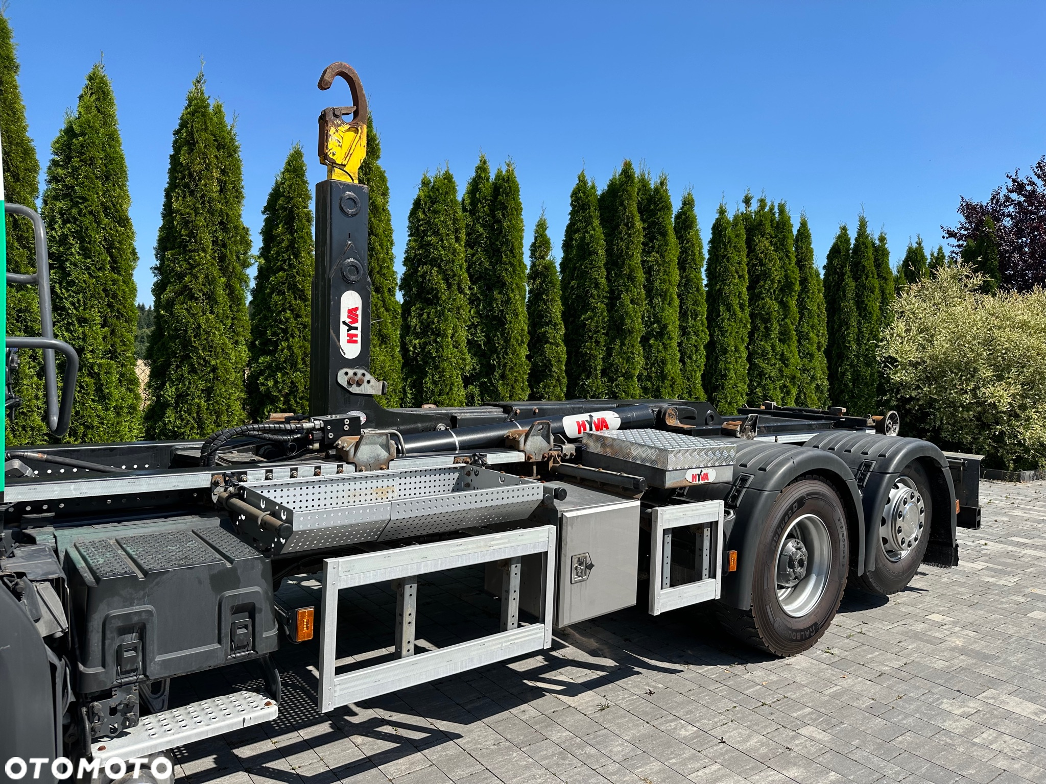 Scania / G450 / 6X2 / HAKOWIEC / HYVA 22.60.SK  / Oś-SKRĘTNA-PODNOSZONA / - 16
