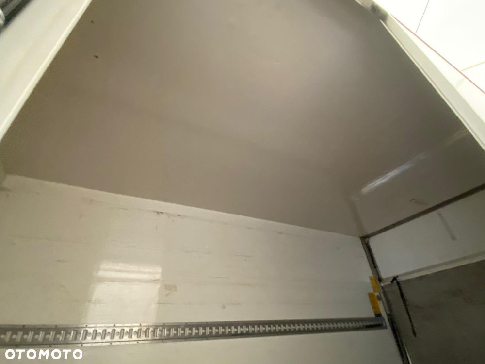 Kontener 8-europalet 4.30 metra Sprinter Crafter Master Boxer Jumper Iveco - 10