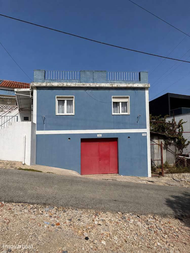 Moradia T2 com garagem e terraço | Serra da Silveira, Belas. - Grande imagem: 2/27