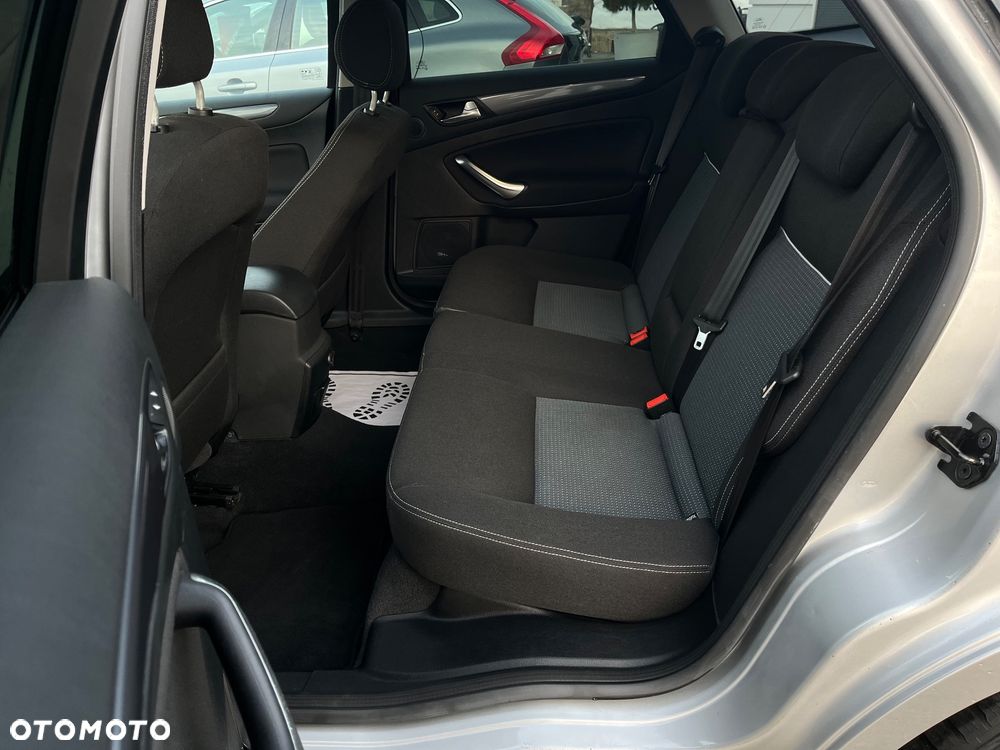 Ford Mondeo 1.6 Eco Boost Trend - 18