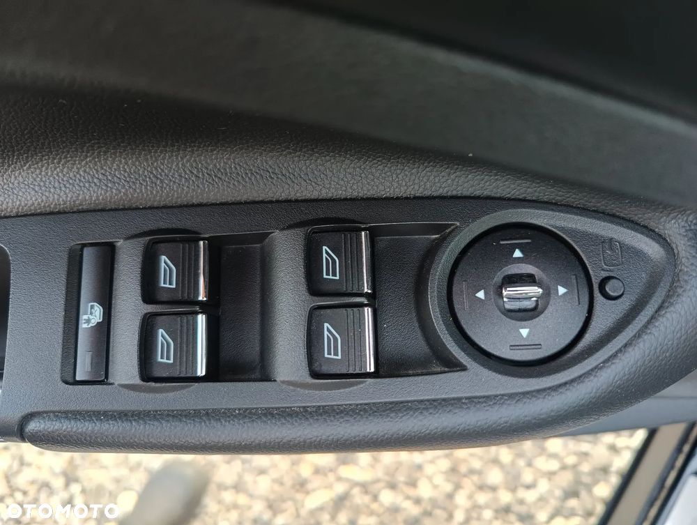 Ford Kuga 2.0 TDCi 4x4 Individual - 35