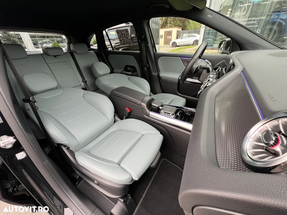 Mercedes-Benz GLA - 11