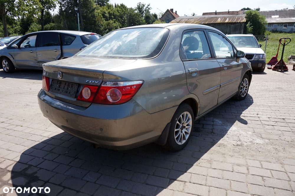 HONDA CITY IV 2007 NH701M 1.4 8V L13A8 82KM BEŻOWY na części - 5