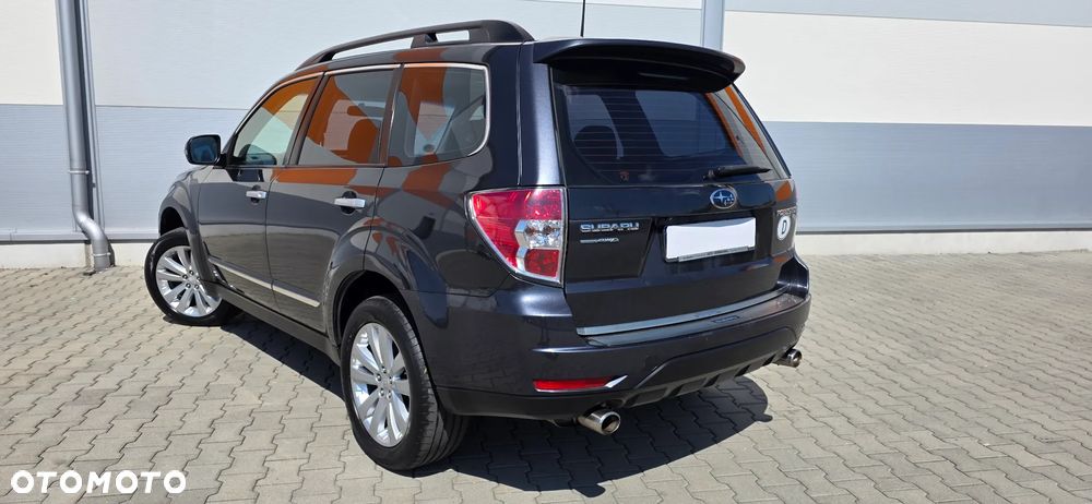 Subaru Forester 2.0X Automatik Exclusive - 3