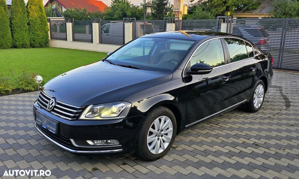 Volkswagen Passat - 2