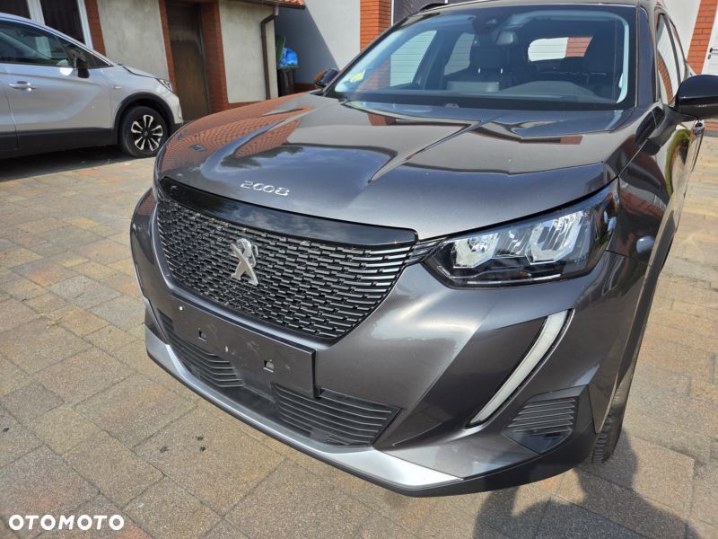 Peugeot 2008 BlueHDi 130 Allure S&S EAT8 - 14