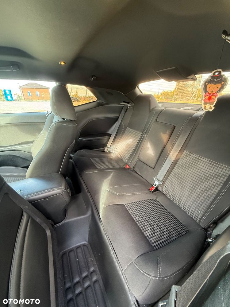 Dodge Challenger 5.7 R/T - 16