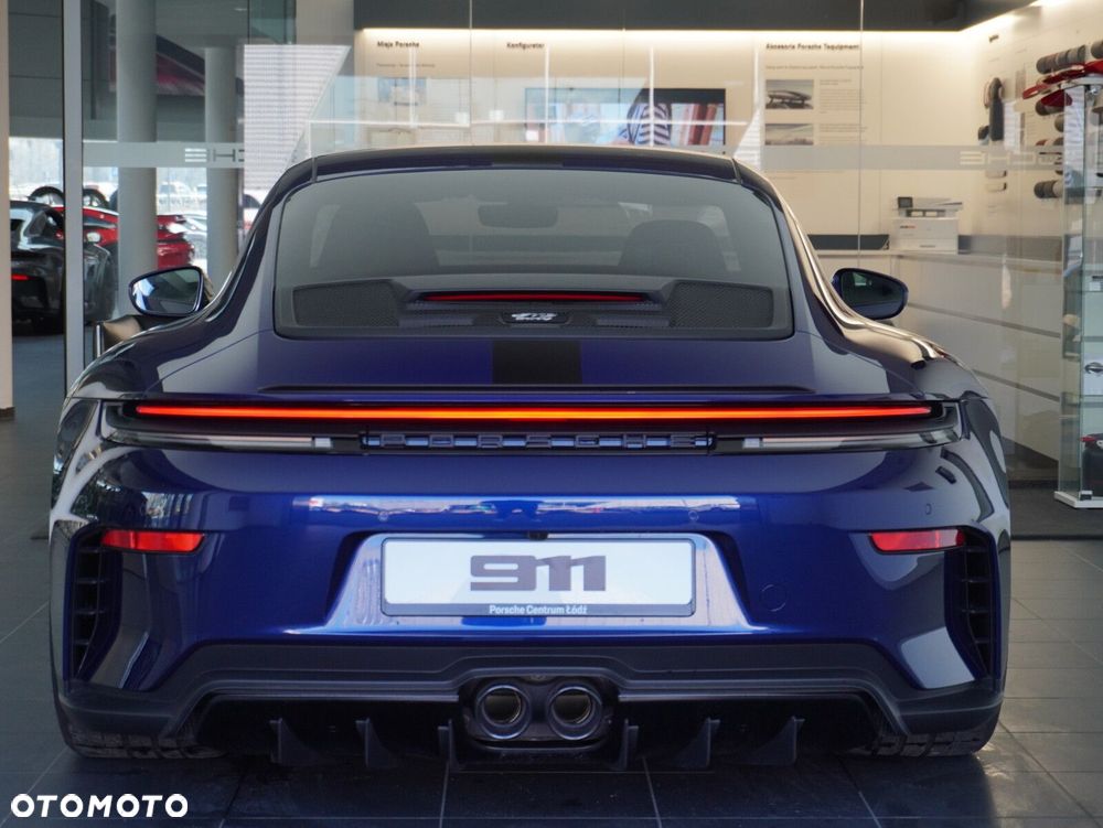 Porsche 911 GT3 Touring PDK - 17