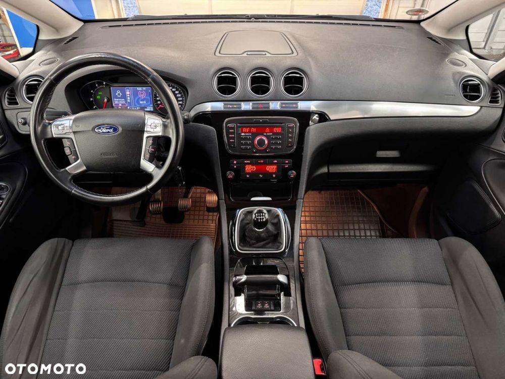 Ford S-Max - 9