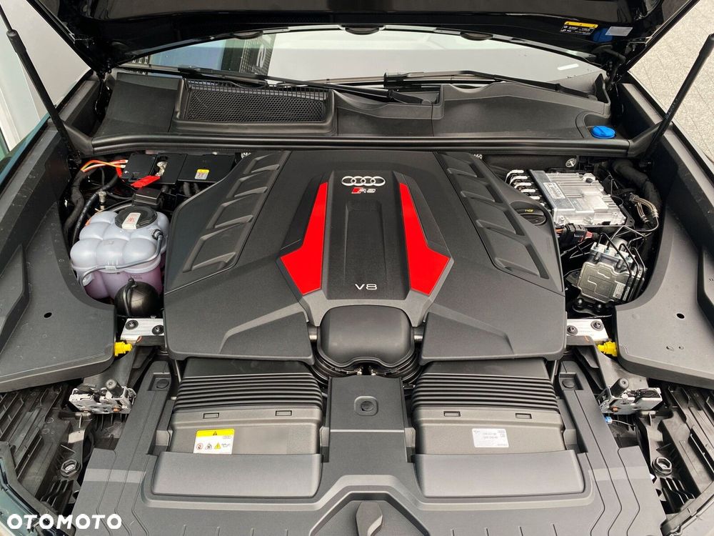 Audi RS Q8 - 24