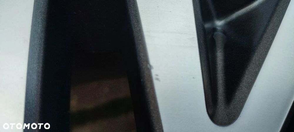 Felgi Aluminiowe Oryg. Ford Kuga 18 Cali 5x108 7,5Jx18 Et50 Ø63,4mm Idealne !!! - 13