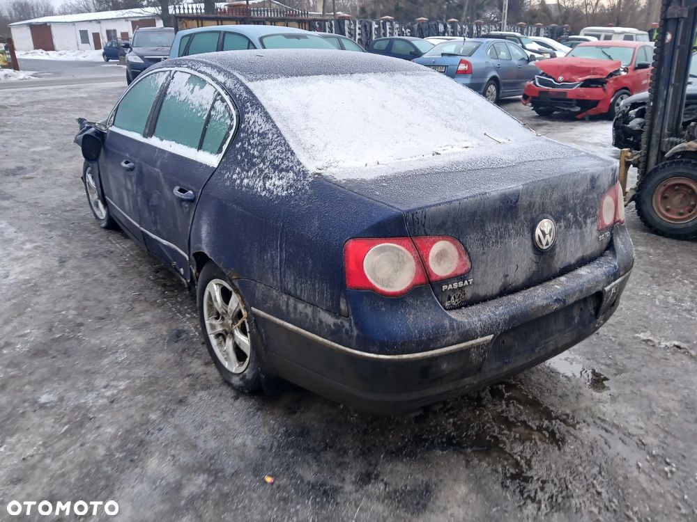 volkswagen passat b6 LD5Q maska zderzak lampa grill błotnik drzwi zbiornik paliwa szyba - 3