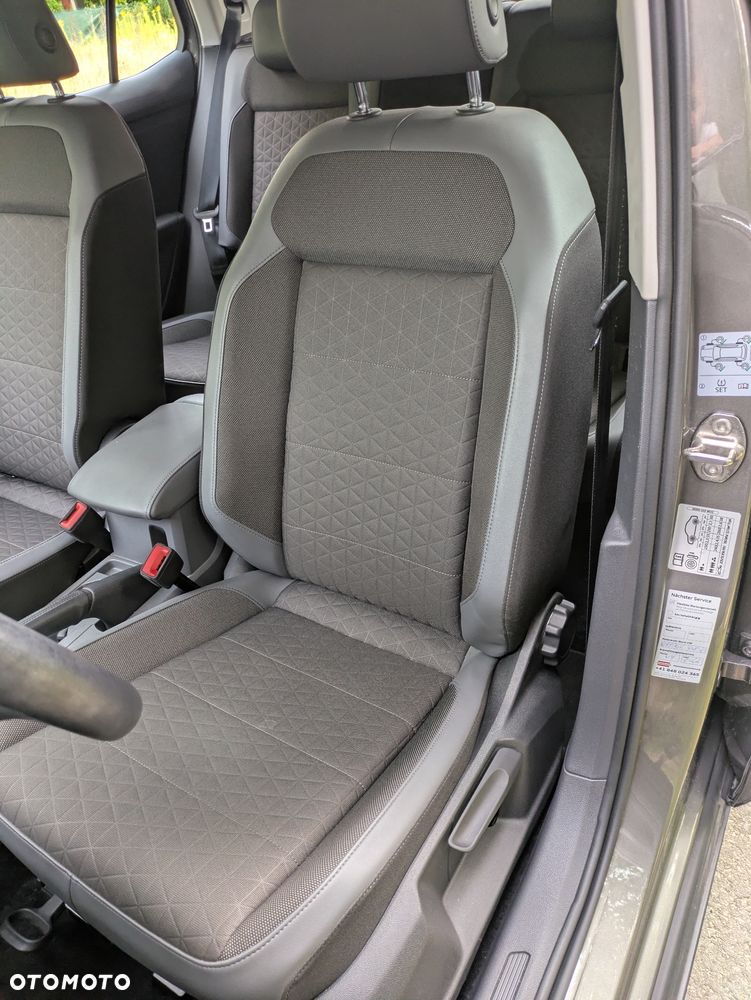 Volkswagen T-Cross - 22