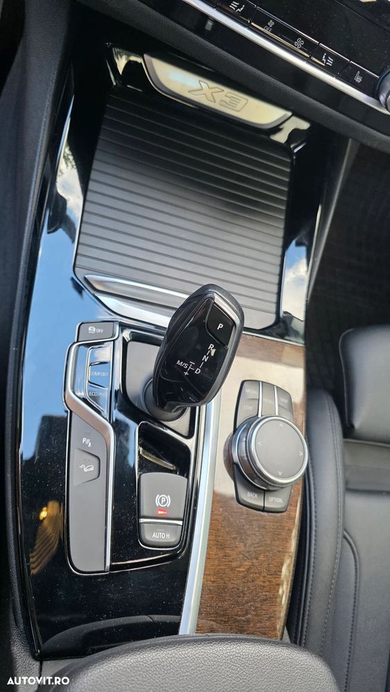 BMW X3 xDrive30i Aut. Luxury Line - 11