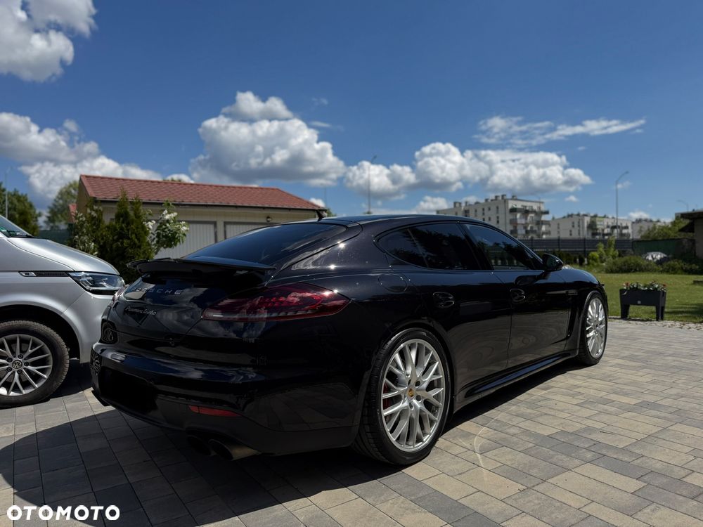 Porsche Panamera Turbo - 7