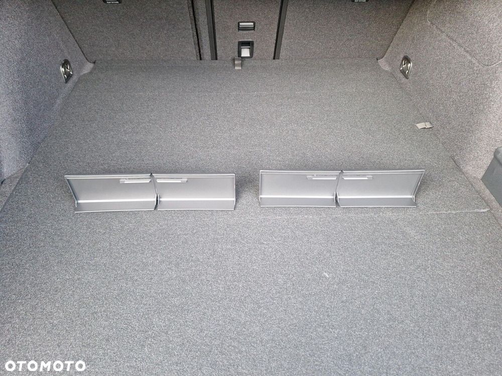 Volkswagen Passat - 19