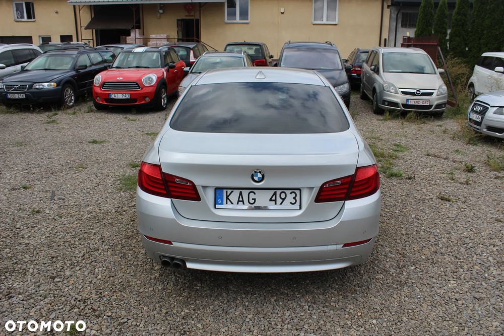 BMW Seria 5 520d - 10